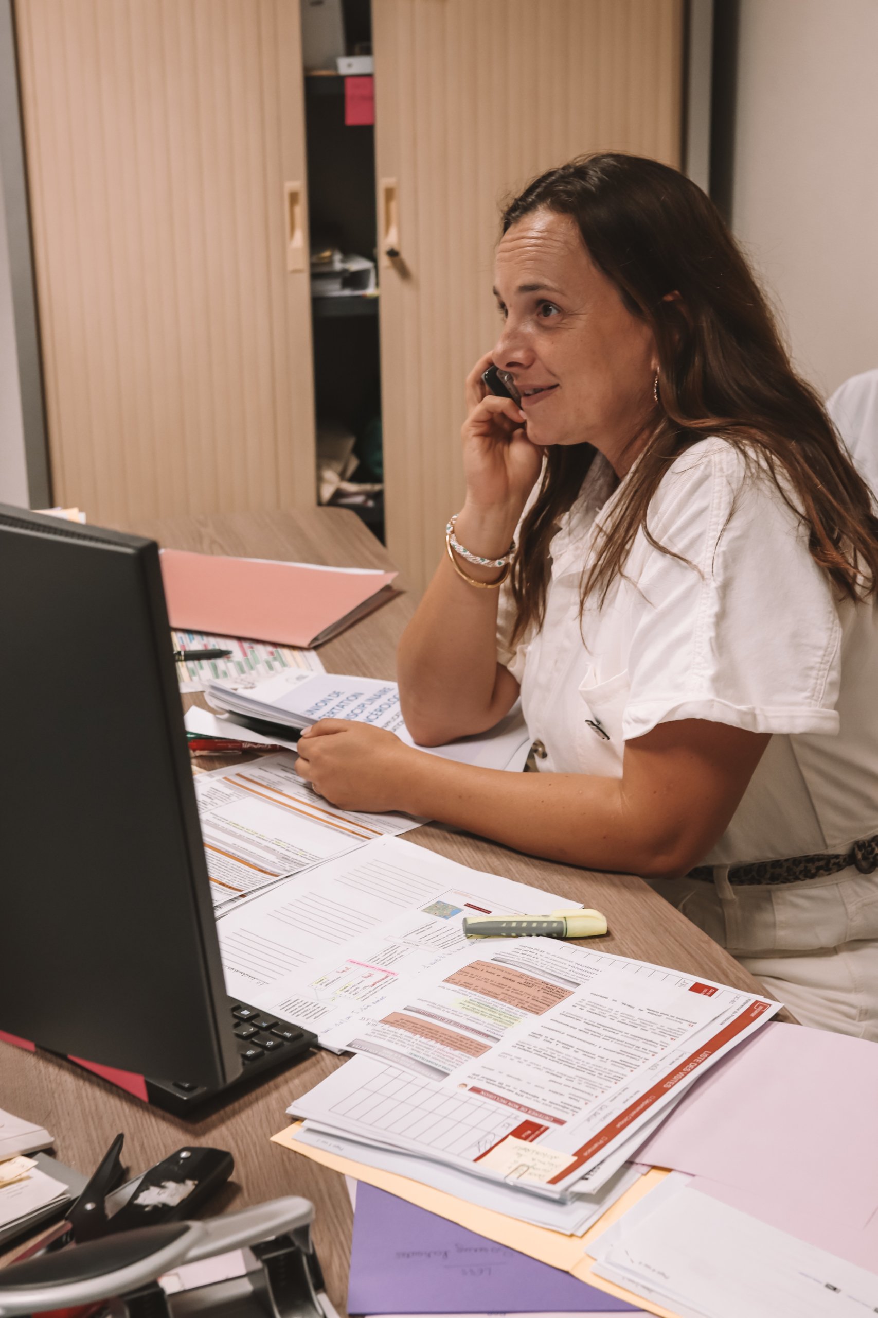 Une coordinatrice administrative / Qualiticienne